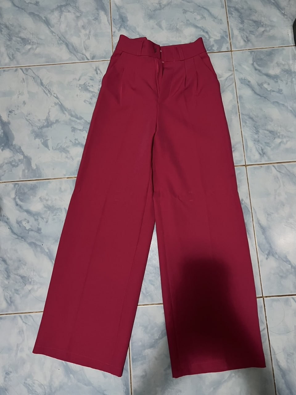 F3-7599