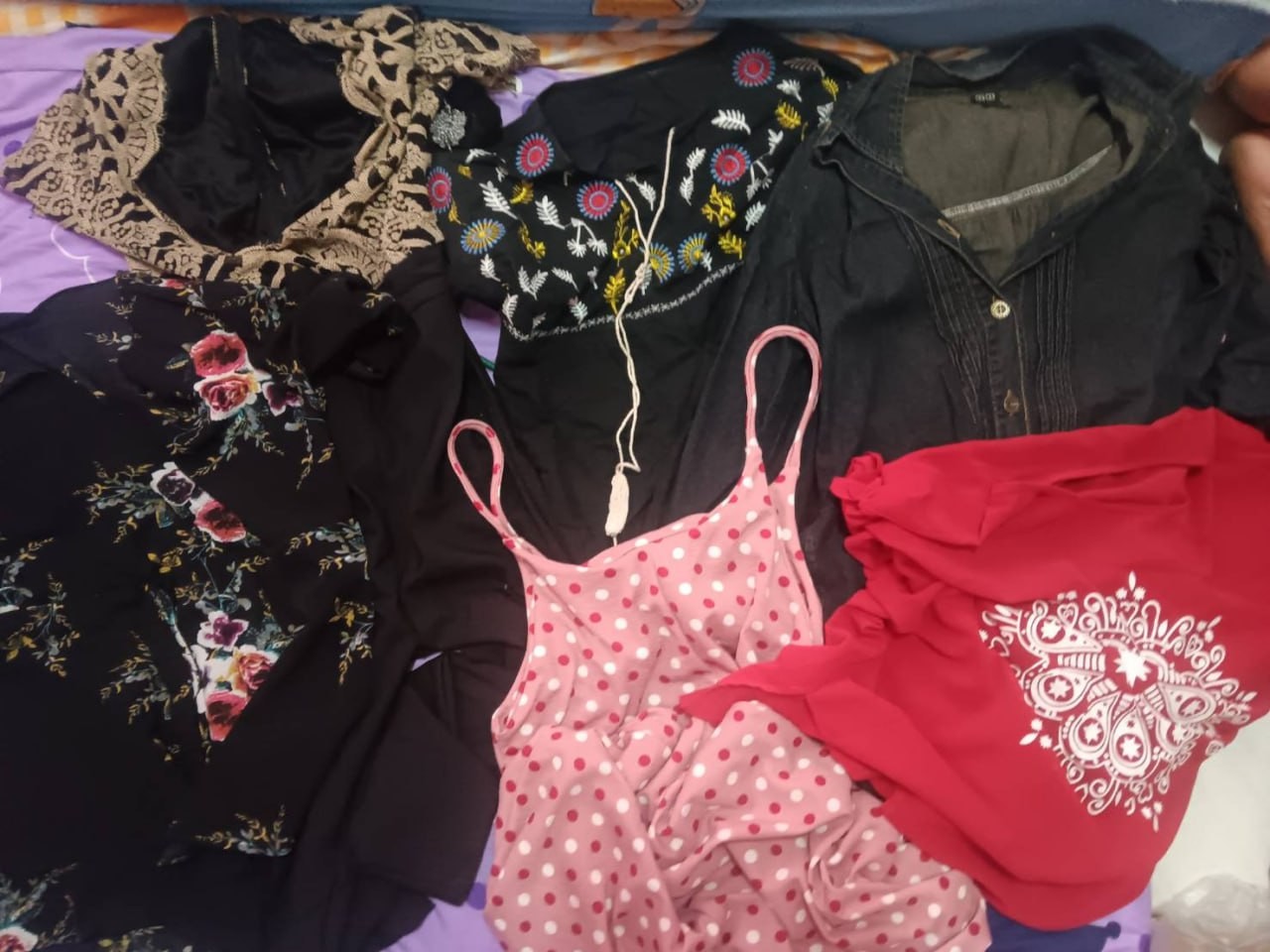 เสื้อผ้ามือ1/2